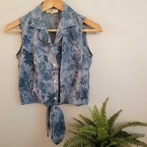 ⚡ Vintage Donna sleeveless croptop with front tie